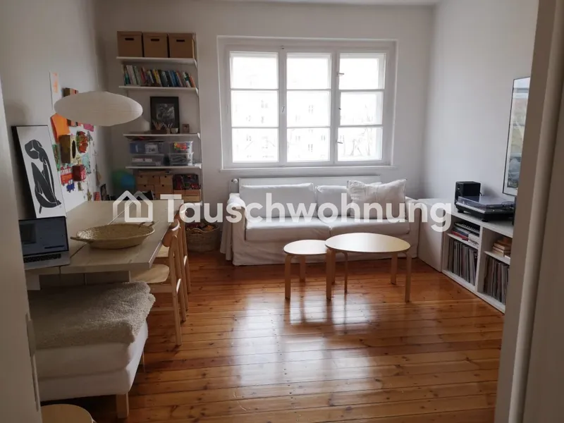 Tauschwohnung: Helle 2,5 Zimmer Altbauwohnug in Prenzlauer Berg Altbau — photo 1